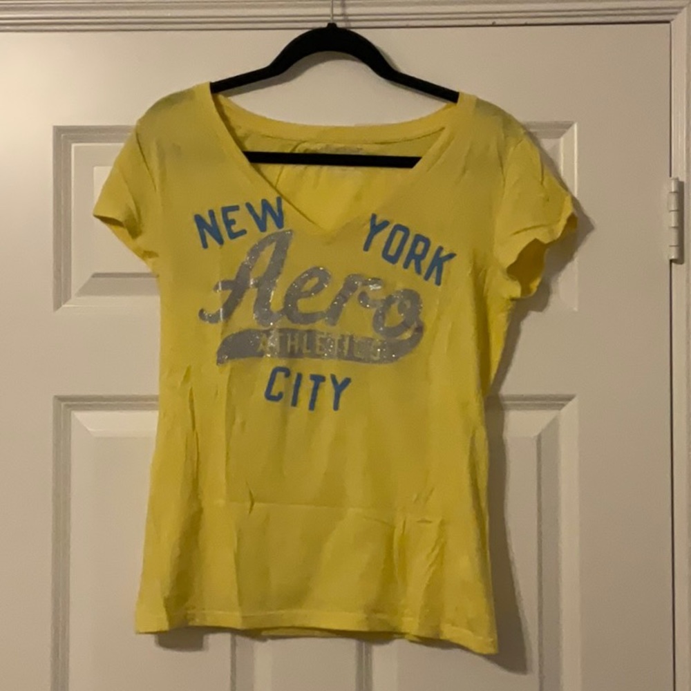 💰🚨CLEARANCE 🚨💰 
Aeropostale shirt with graphic design T302